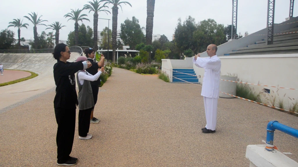 Additional image 1 of Corps - Esp…