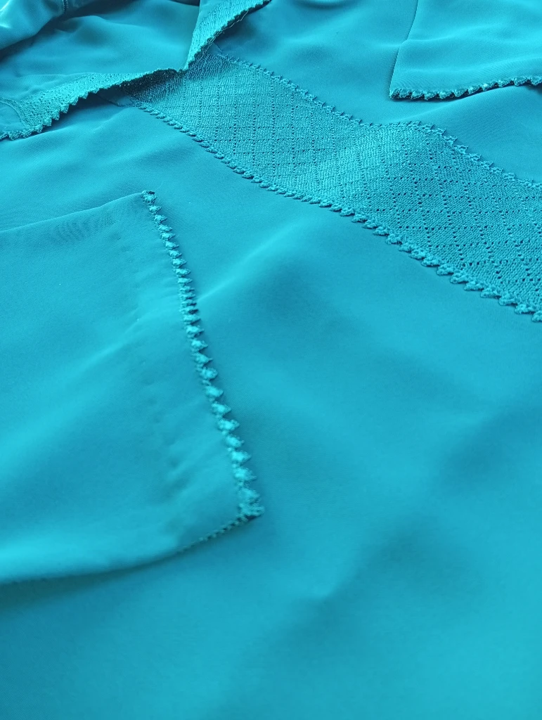 Additional image 1 of جلابة زرقاء…
