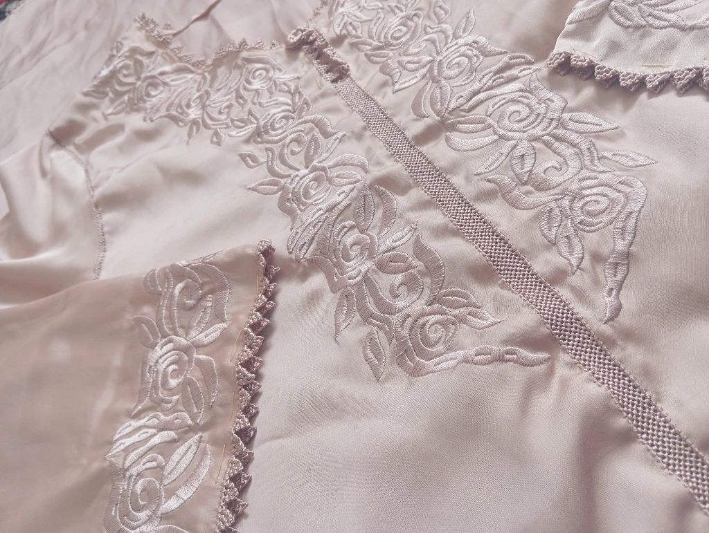 صورة لـ  قفطان بالرا…