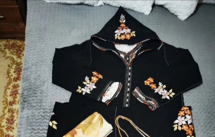 صورة لـ  جلابة بالقم…