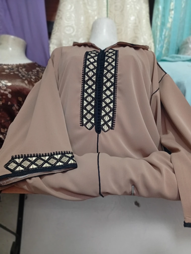 Additional image 3 of جلابة قفطان…