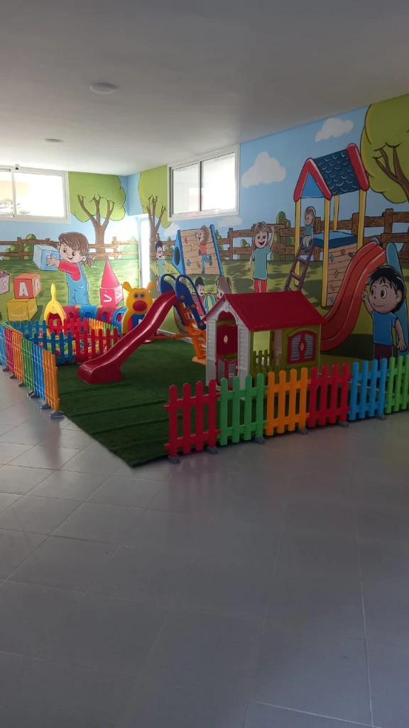 صورة لـ  لوحات جدارية مدرسية