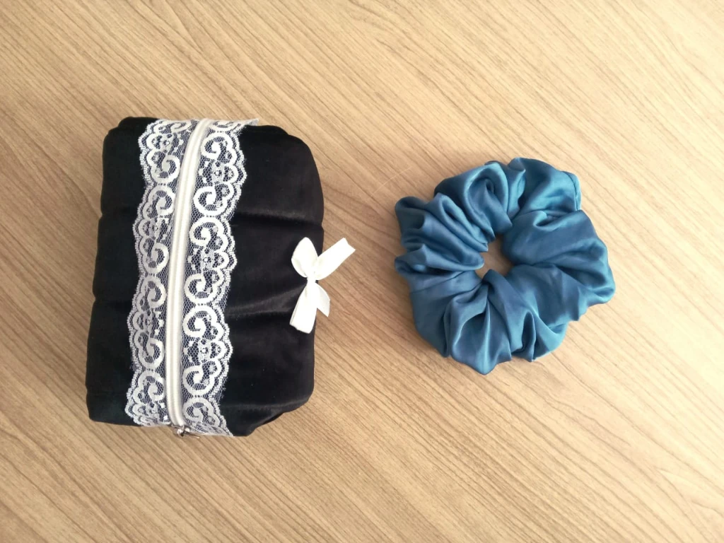 Additional image 3 of Trousse mak…