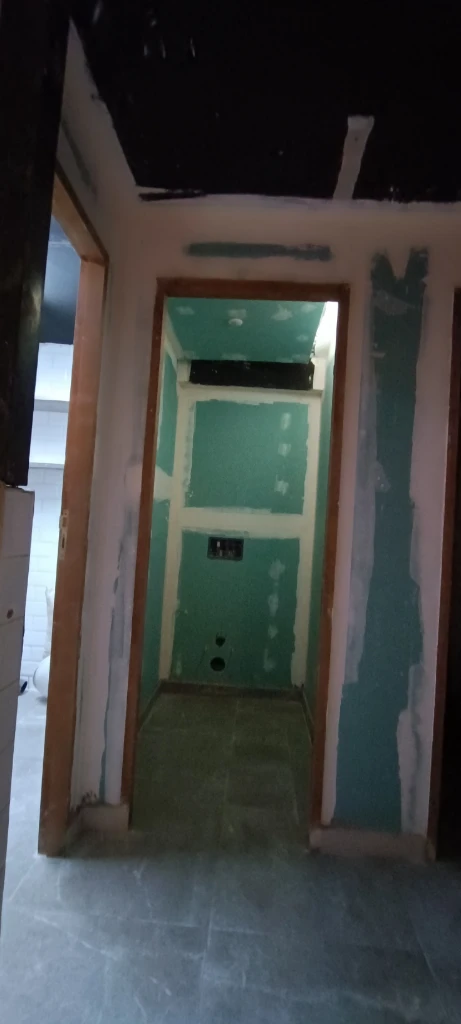 Additional image 2 of placo plater