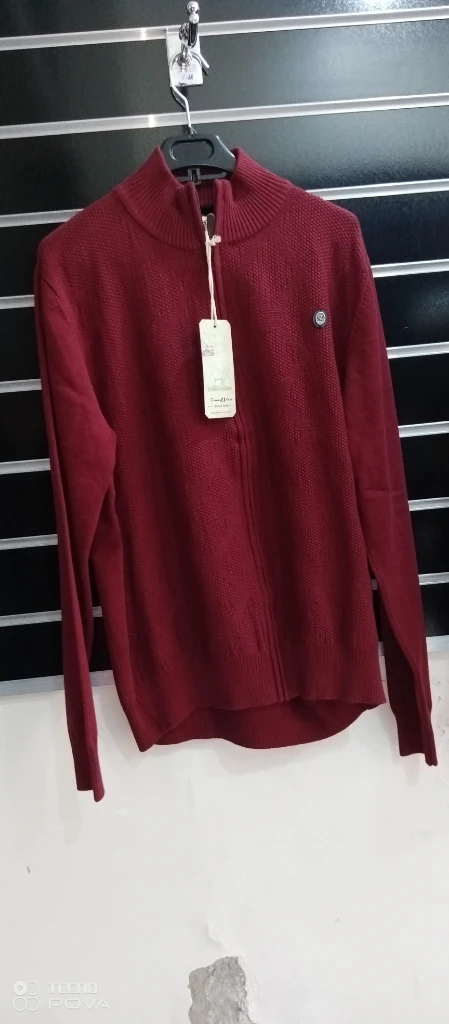 صورة لـ  بيع منتوجات ملابس واحذية الرجال