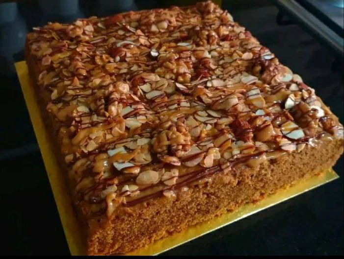 Additional image 4 of كيك+ميني كيك