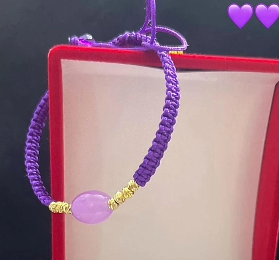 صورة لـ  تصميم براسلي بالخرز