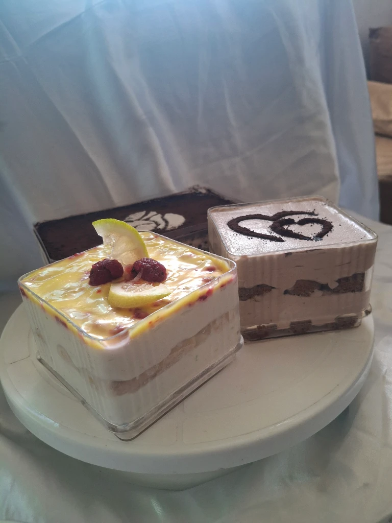 Additional image 2 of Tiramisu بن…