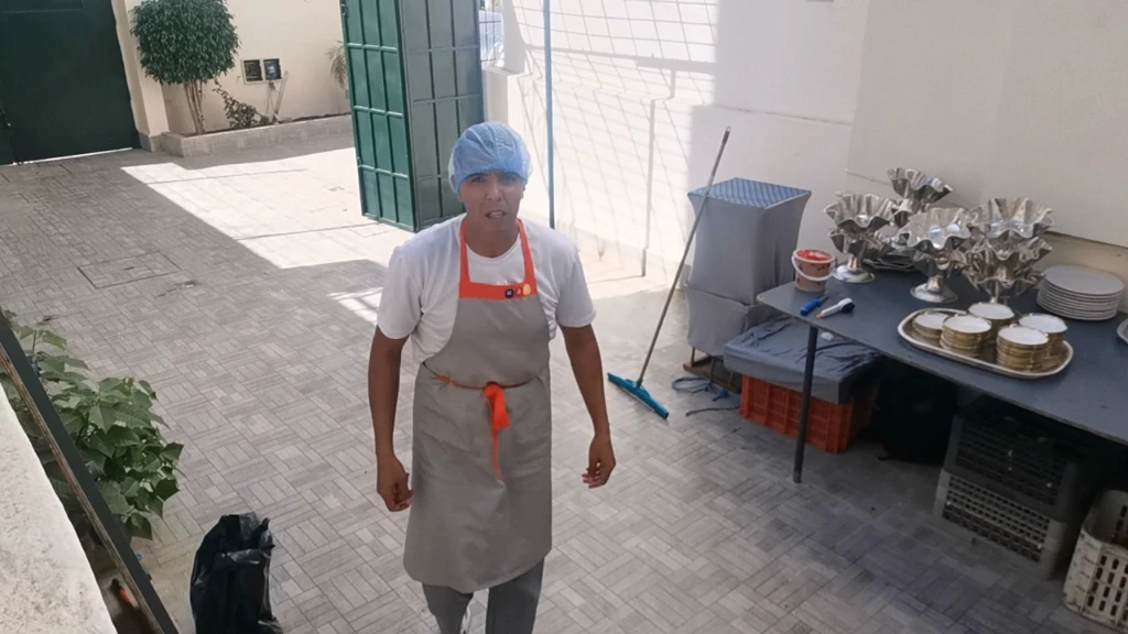 صورة لـ  ذبح، سلخ وت…