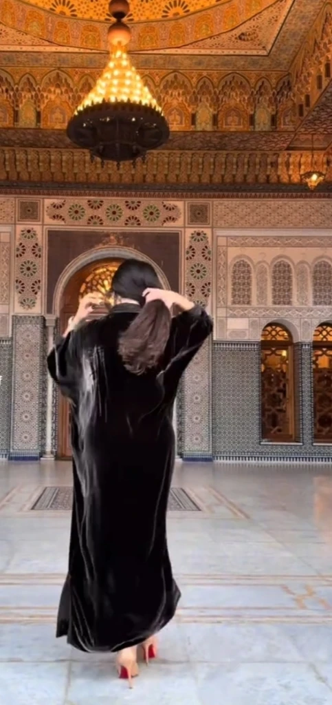 Additional image 2 of جلابة +كيمو…