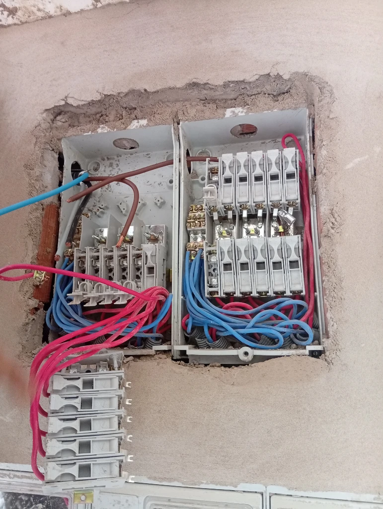 Additional image 1 of خدمات كهربا…