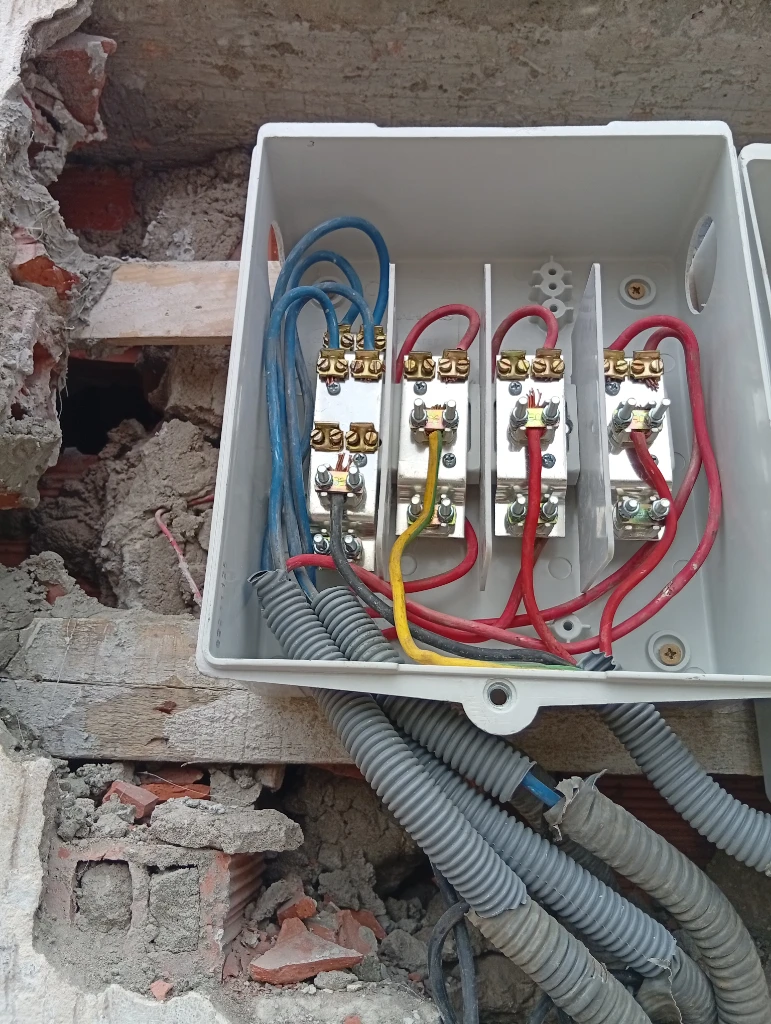 Additional image 4 of خدمات كهربا…