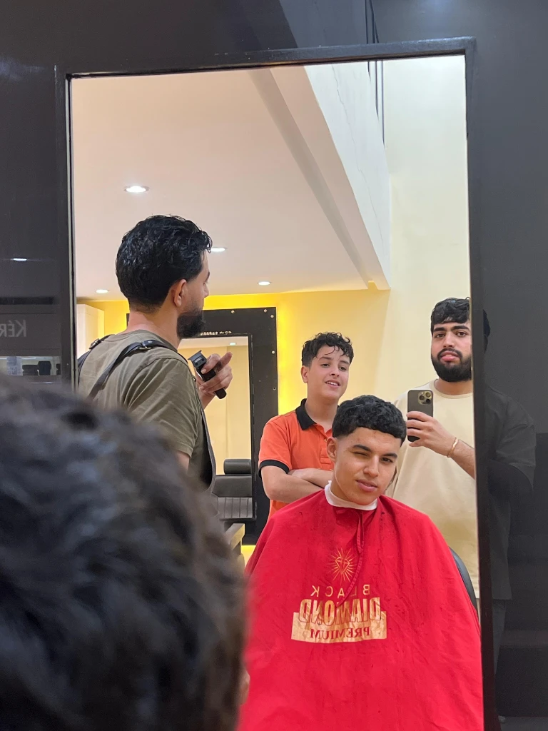 Additional image 2 of Coiffure