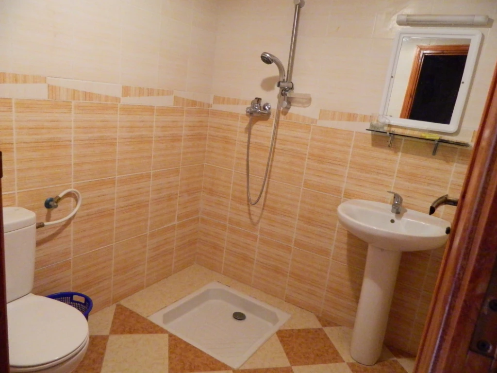 Additional image 1 of Chambre Sin…