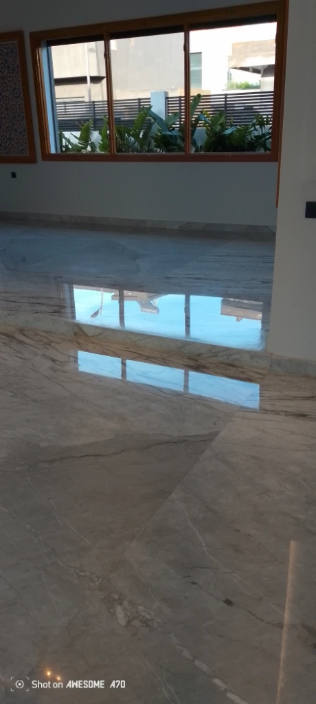 صورة لـ  تنقية وتلميع الرخام ولاموزيك