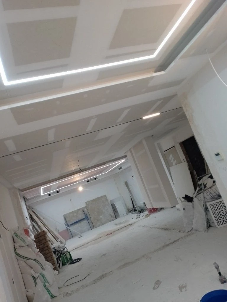 Additional image 4 of tout travou…