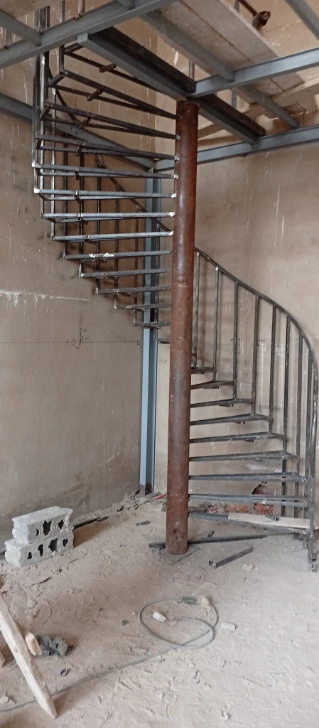 Additional image 5 of باب حديدي