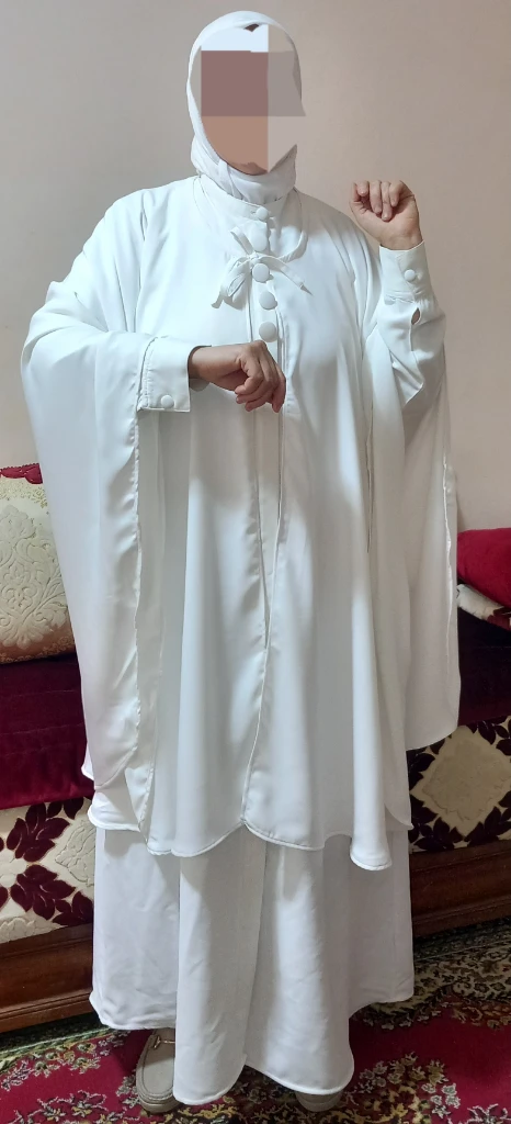 Additional image 2 of عباية العمر…