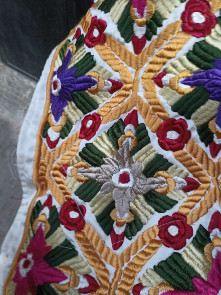 Additional image 4 of طرازة