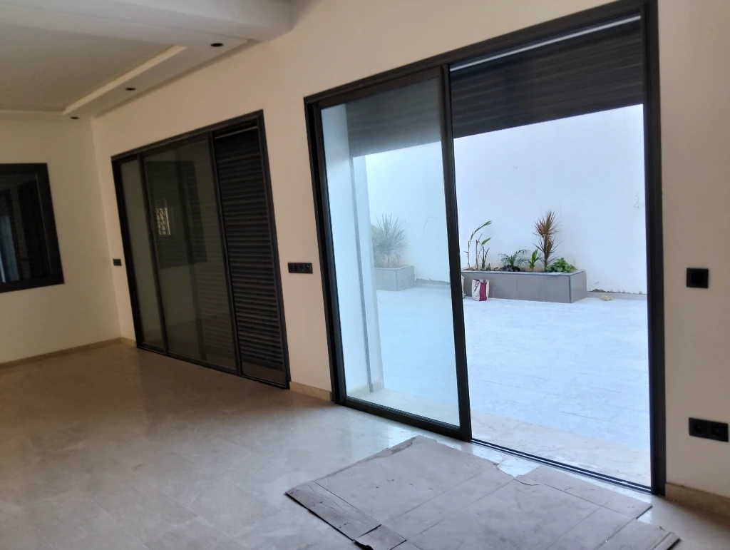 Additional image 2 of مصطفى الومن…