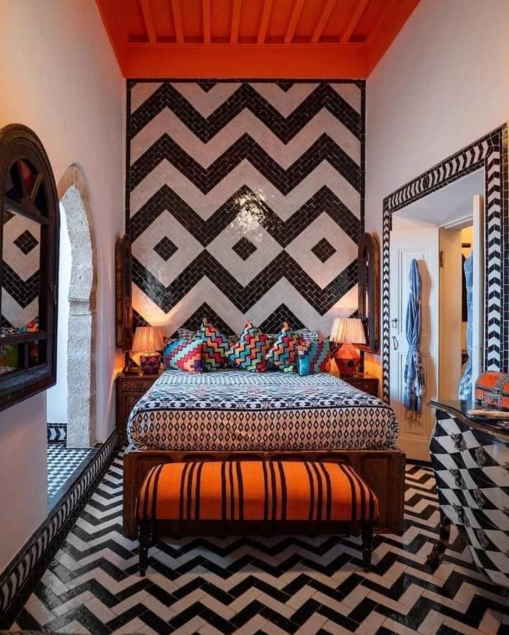 صورة لـ  الزليج التق…