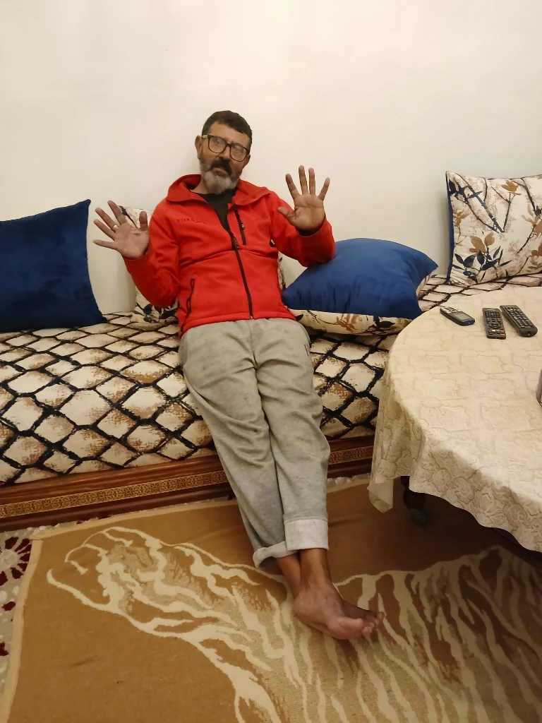 صورة لـ  عندك مشكل ف…