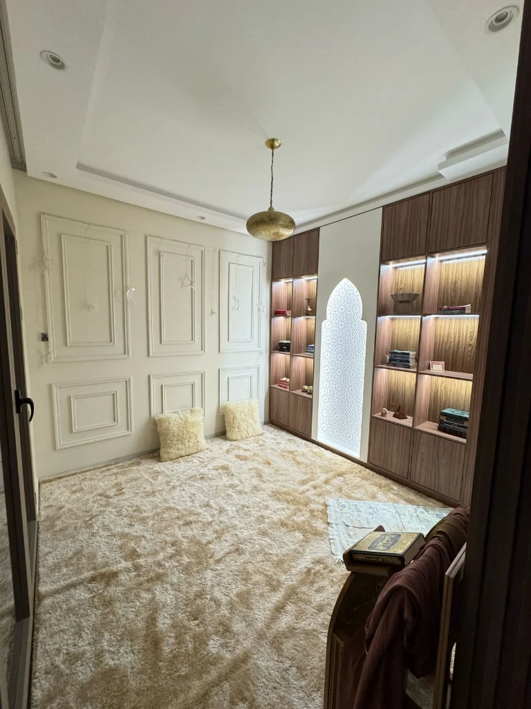 photo of عبد الجليل …