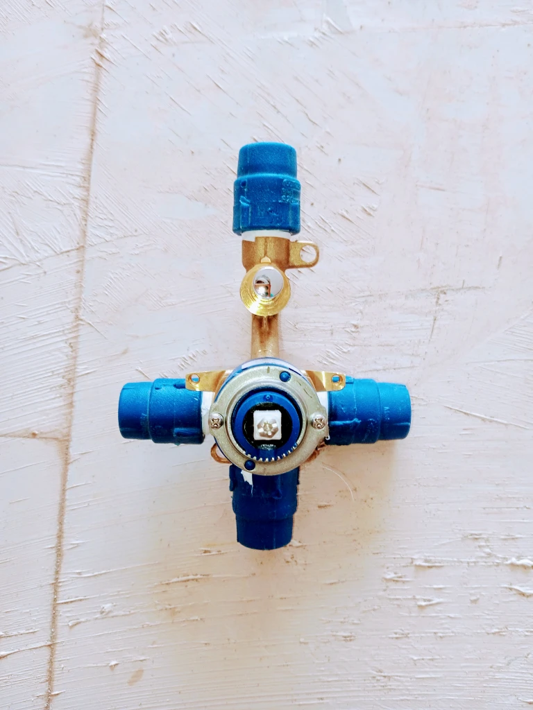 photo of Simo plombe…