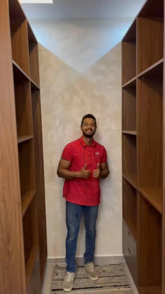 photo of صانع الخشب …