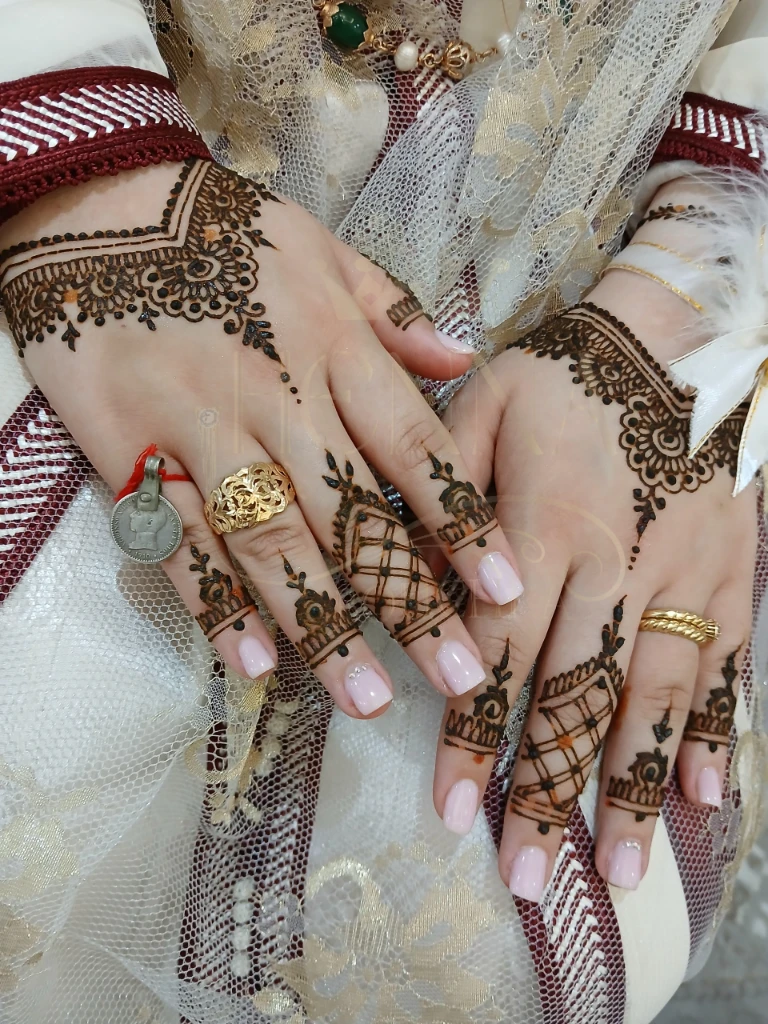 photo of الحناية بشر…