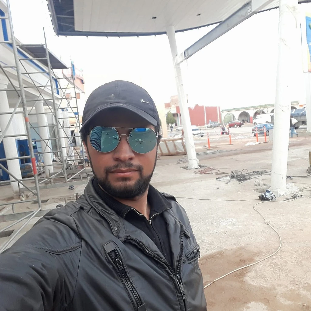 photo of مصمم ديكور …