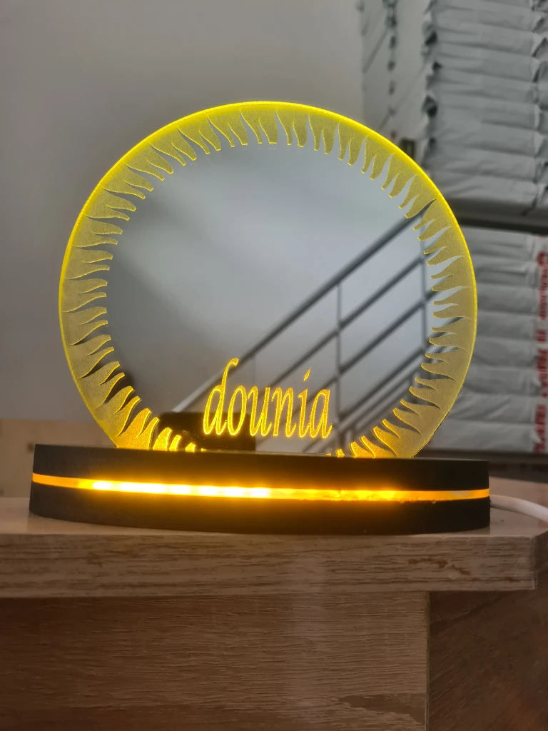 photo of saber desig…