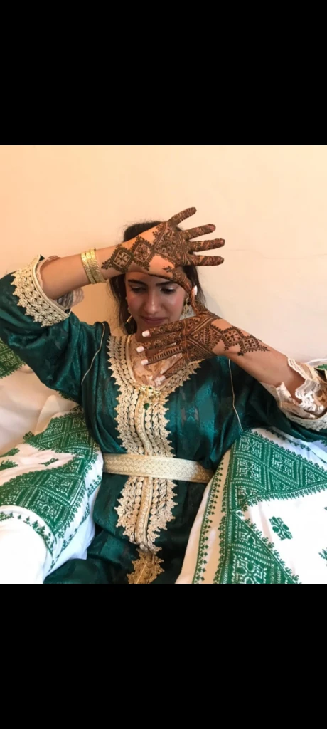 photo of henna_ art_…