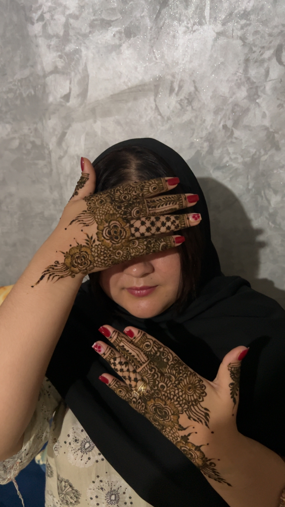 photo of Henna by no…