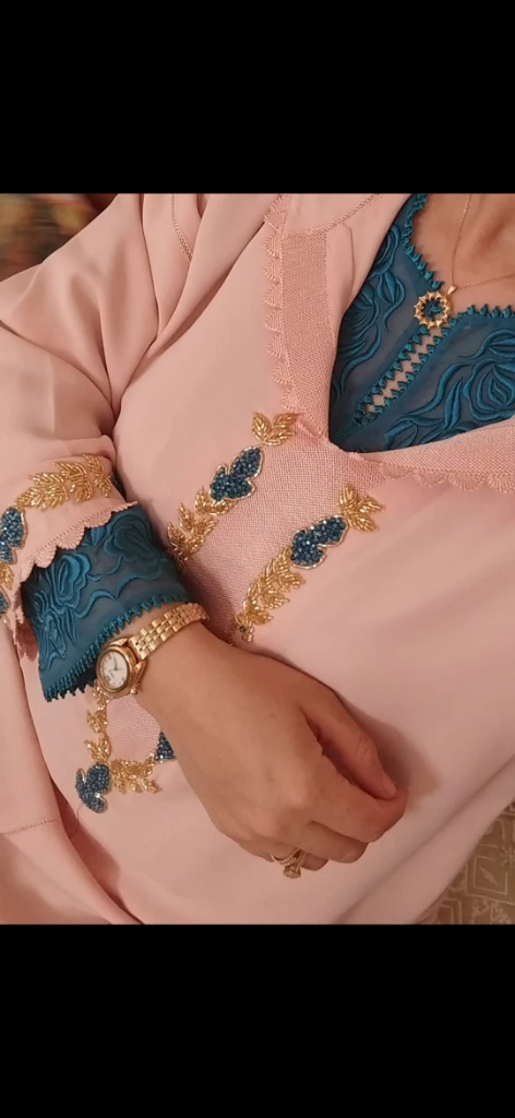 photo of سمية معلمة …