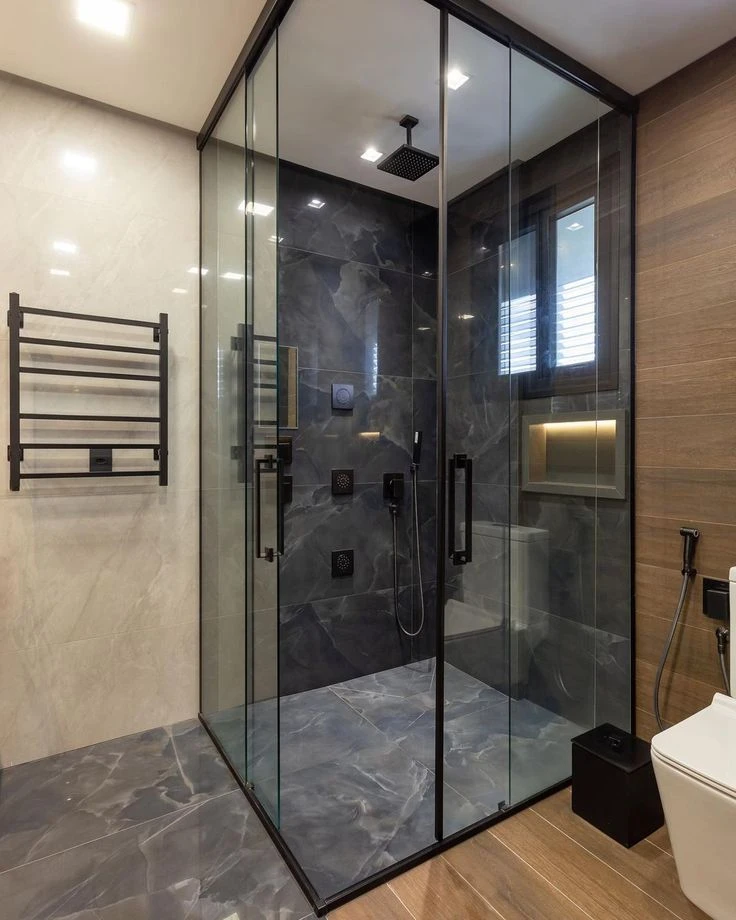 photo of Alum profile