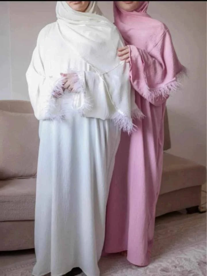 photo of خياطة لبنى …